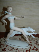 Wallendorf porcelán lány kutyával.