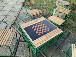 Kültéri  sakk  asztal  4 székkel