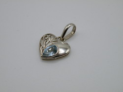 KK997 Aranyos szív alakú kék köves ezüst medál 925