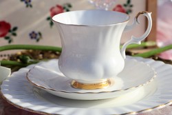 Royal Albert Val d'or reggeliző szett 