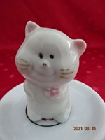Német porcelán, fehér cica, rózsaszín virággal, magassága 4,5 cm.