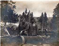 1918 katonák agyú lövedékkel