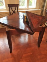 Bővíthető, négyszögletes rusztikus fa étkezőasztal, asztal és 6 db szék egyben