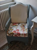 Retro , vintage , felújított koptatott hatású vessző fotel