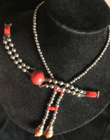 Art-deco necklace and bracelet together /contemporary/from the 1920s-30s-chrome steel, with vinyl/galalith?