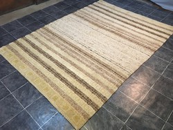 Domború mintás kézi szövésű gyapjú szőnyeg, 206 x 288 cm