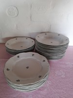 Zsolnay tányérkészlet - 24 db összesen - mély és lapos, dupla készlet