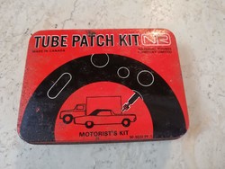 RÉGI RETRO AMERIKAI NATIONAL RUBBER COMPANY TUBE PATCH KIT GUMI JAVÍTÓ KÉSZLET FÉM DOBOZ