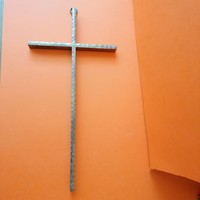 30 cm, kézzel készített sárgaréz kereszt falra