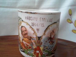 Porcelán bögre, Ferenc József és Vilmos császár portréjával. Az I.vh. emlékére.OLCSÓBB!
