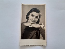 Régi női fotó 1941 vintage fénykép IRISZ fotóműterem Budapest