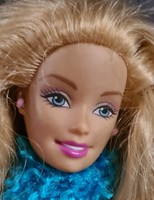 Eredeti Mattel Barbie baba 1999-es ruhában Indonez baba