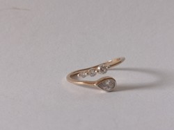 Cirkóniákkal kirakott ezüst gyűrű aranyozott / Gold plated silver ring with zirconia