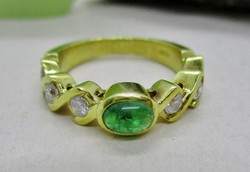 Különleges antik smaragd és 0.3ct gyémánt 18kt arany gyűrű