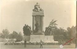 Gróf Tisza István emlékműve Kossuth tér 1934-1945