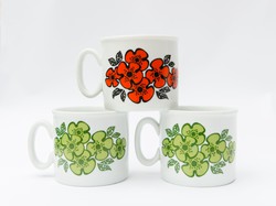 Zsolnay retro porcelán virágos bögrék, teásbögre, kávéscsésze
