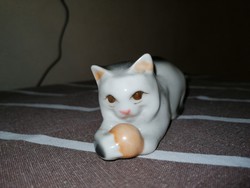 Zsolnay porcelán macska