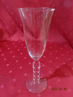 Jubileumi talpas pezsgős pohár - két darab, a szárán 2000 felirattal, magassága 22,5 cm.