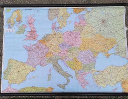 Közepes falitérkép / Európa