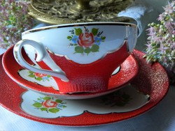 Fabulous Carl Alberti hand painted breakfast set with cups and small plates on red