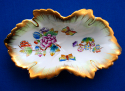 Herendi Viktória patterned leaf-shaped decorative plate