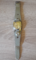 Wostok hand-wound watch for collectors - 32 mm, defective, needs cleaning - classic Russian watch