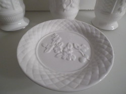 Porcelán - ÚJ - 4 db - os - fürdőszobai szett - pohár 2,5 dl - szappan tartó 13 x 4  cm