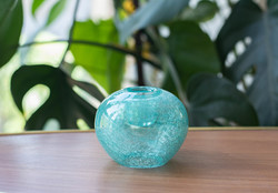 Retro karcagi (berekfürdői) fátyolüveg gyertyatartó - türkiz kék repesztett üveg