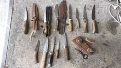 10 db kés gyűjtemény, agancs nyelő, vadász kések, tőr, dugóhúzó