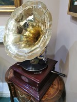 Funnel gramophone sound player (4 square)