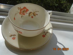 AUGARTEN jelzéssel,festményszerű virággal belsejében teás csésze alátéttel