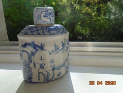Kangxi, underglaze hand-painted porcelain tea container with high mountain landscapes and a pagoda