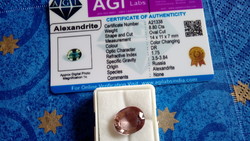 Természetes 8.80 karátos oroszországi színváltoztató alexandrit drágakő tanúsítvánnyal