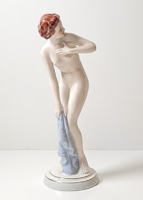 Royal Dux törölköző női akt - ritka porcelán figura