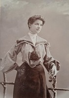 Kabinetfotó, vizitkártya: Hölgy 1903