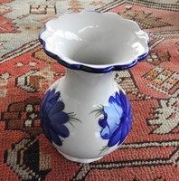 Blue flower pattern vase