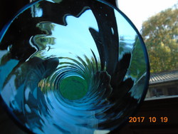 Türkizkék rombusz-spirál mintás üveg váza 25 cm