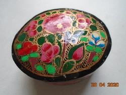 KASHMIRI Kézzel festett, aranyozott virágos, lakk ékszeres doboz