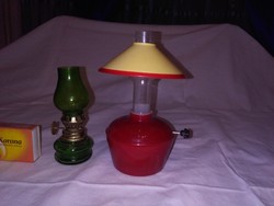 Két darab petróleum lámpa mini dísz együtt