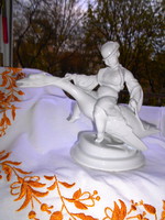 Herend ludas matyi. 24.5 Cm x 19 cm lux elek designed by white porcelain figurine