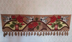 Nosztalgia darab,  Gyönyörű  galambos  madaras falvédő faliszőnyeg paraszti dekoráció