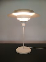 Simon Henningsen asztali lámpa