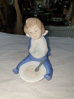 Spanyol porcelán figura