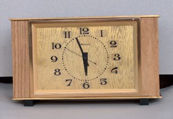 Nagyon mutatós szovjet Molnija mechanikus sztali óra