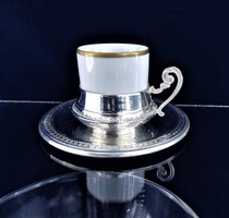 Édes ezüst kávés csésze porcelán pohárral