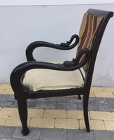 Hattyú  Nyakas, nagy méretű karfás szék, fotel, felújítandó állapotban