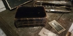 Tót Biblia, régi bőrkötéses könyv, 19.század közepe