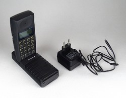 1E540 Ericsson GH198 rádiótelefon tartozékaival