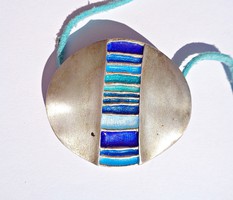 Nagyobb ovális kék zománcozott Joid'art 925-ös medál