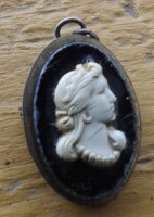 Antique brooch - brooch - pendant depicting a female head